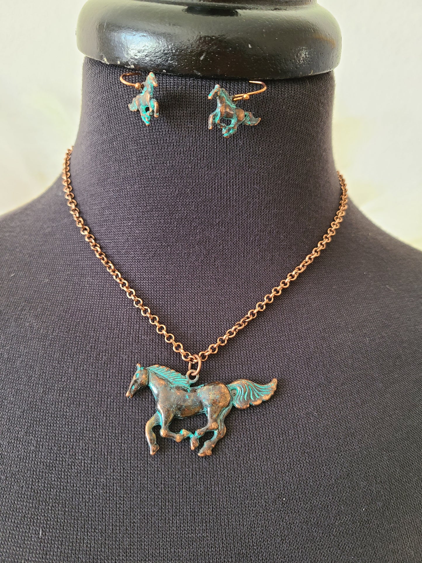 Horse Necklace Set