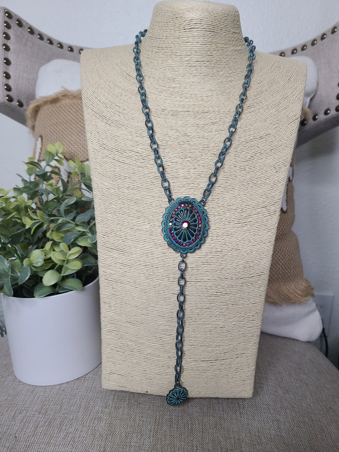Y Concho Stone Necklace