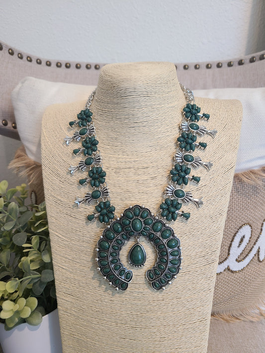 Green Chunky Squash Blossom Necklace