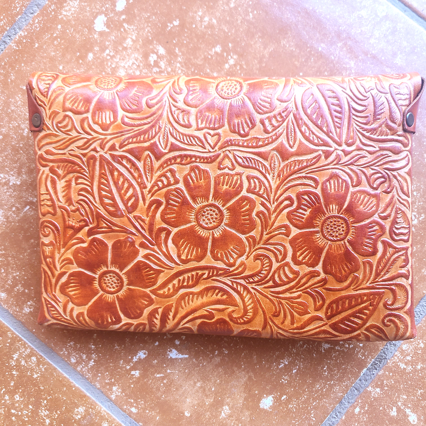 Pretty In Caramel Leather Purse